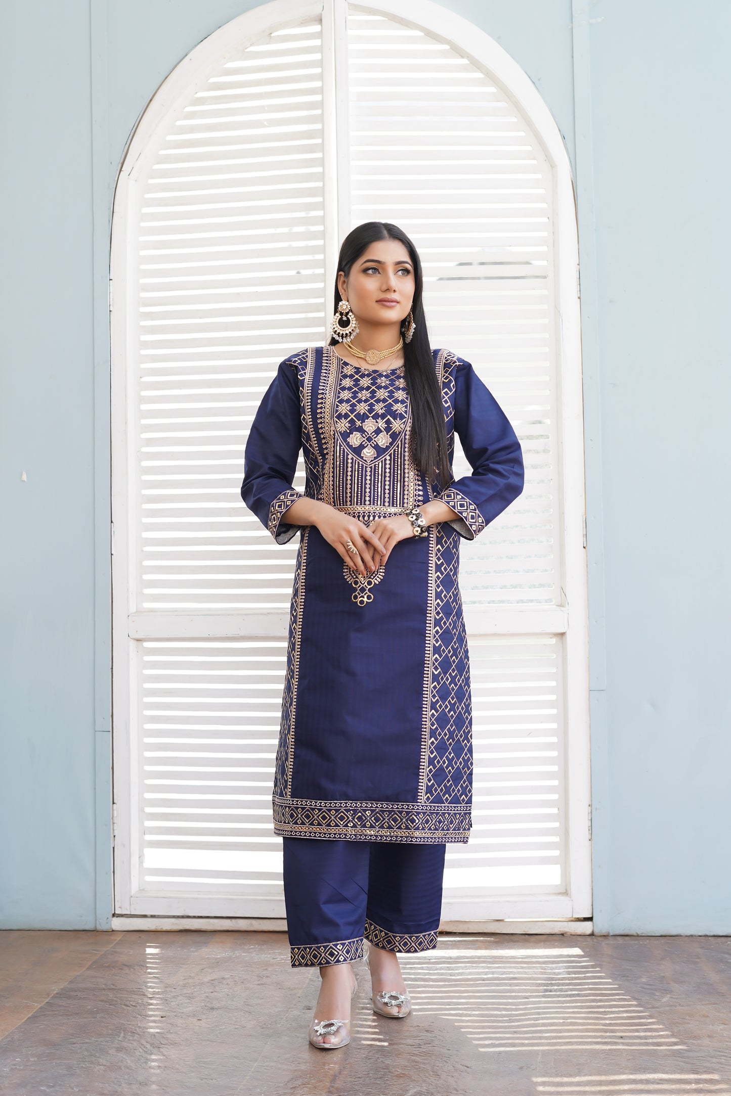 SWERA EMBROIDERED 2PC