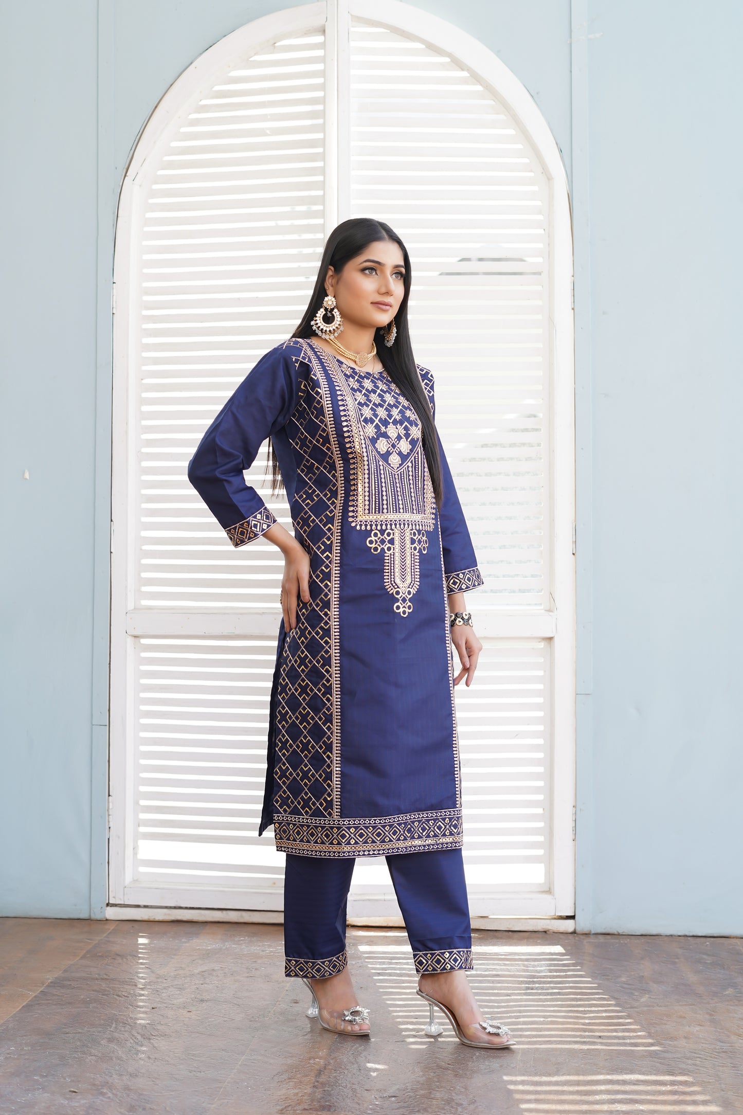 SWERA EMBROIDERED 2PC